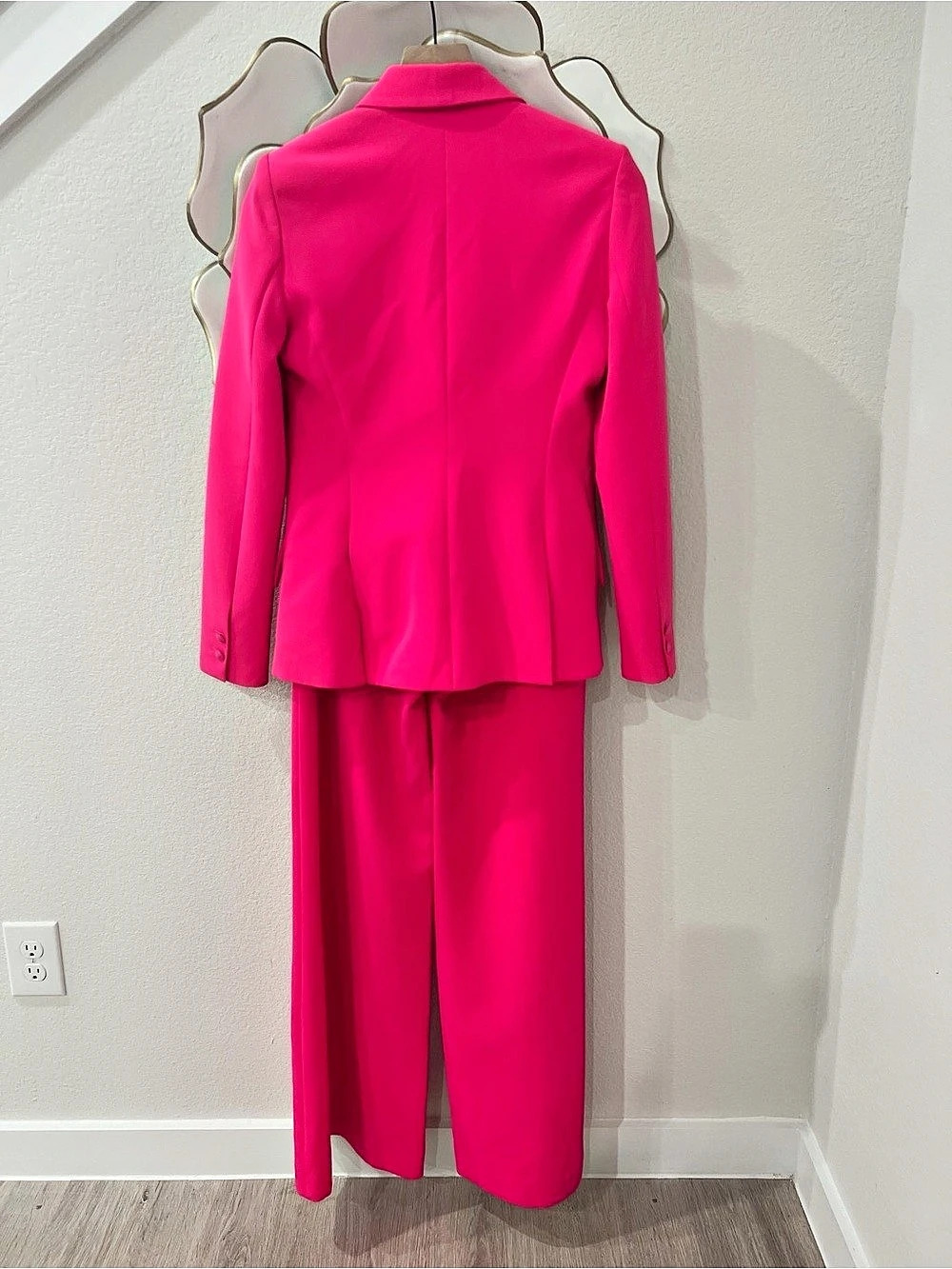 L'AGENCE Chamberlain Blazer and Wide Leg Pant in Pink Glo Pink Woman’s Pantsuit - Picture 3 of 12